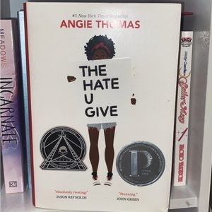 The Hate You Give By Angie Thomas ( hardcover ) good condition ❤️